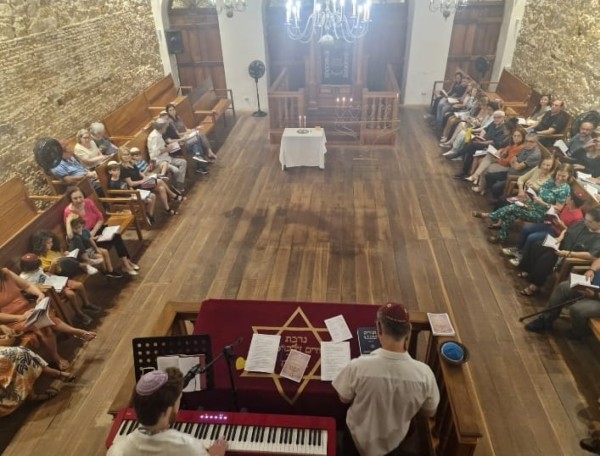 Judaicas - Fundada em 1948, a CONIB – Confederação Israelita do Brasil é o órgão de representação e coordenação política da comunidade judaica brasileira. 