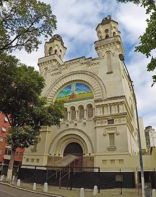 Brasil - Fundada em 1948, a CONIB – Confederação Israelita do Brasil é o órgão de representação e coordenação política da comunidade judaica brasileira. 