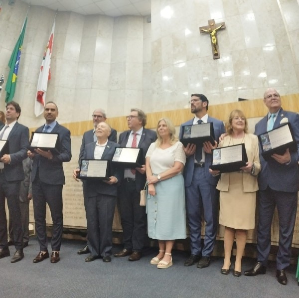 News-Em Pauta - Fundada em 1948, a CONIB – Confederação Israelita do Brasil é o órgão de representação e coordenação política da comunidade judaica brasileira. 