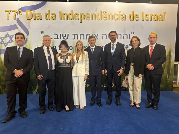Brasil - Fundada em 1948, a CONIB – Confederação Israelita do Brasil é o órgão de representação e coordenação política da comunidade judaica brasileira. 