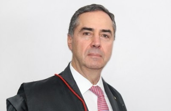 Brasil - Fundada em 1948, a CONIB – Confederação Israelita do Brasil é o órgão de representação e coordenação política da comunidade judaica brasileira. 