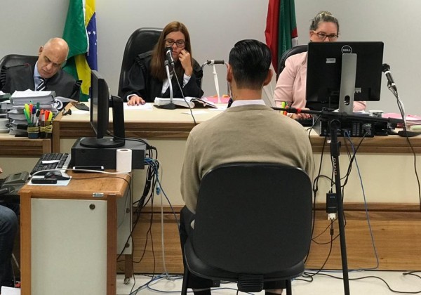 Brasil - Fundada em 1948, a CONIB – Confederação Israelita do Brasil é o órgão de representação e coordenação política da comunidade judaica brasileira. 