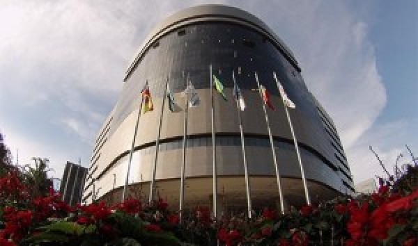 Brasil - Fundada em 1948, a CONIB – Confederação Israelita do Brasil é o órgão de representação e coordenação política da comunidade judaica brasileira. 